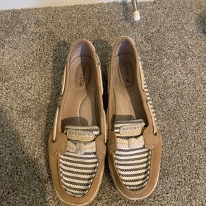 Sperry topsider shoes